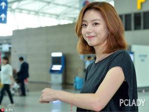 王蓉的胸好大的照片,曲线动人，魅力四溢